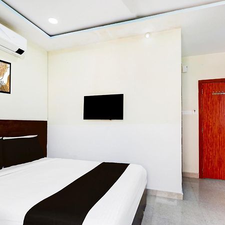Super Hotel O At Home Hotel Darbar ハイデラバード エクステリア 写真