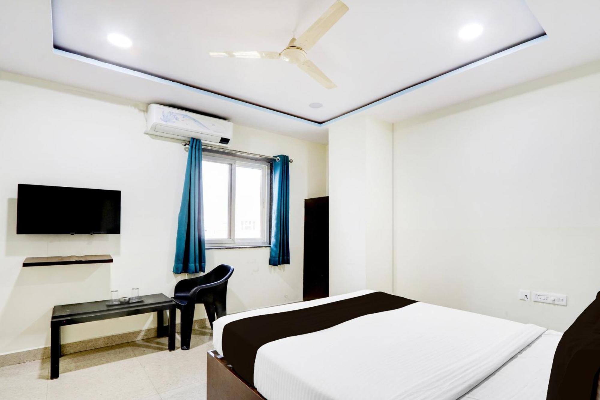 Super Hotel O At Home Hotel Darbar ハイデラバード エクステリア 写真
